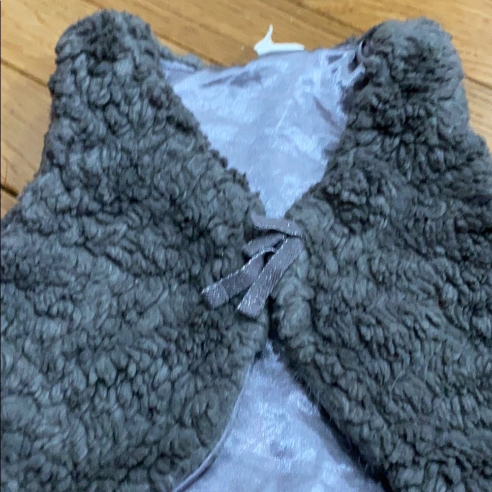 H&M faux fur vest